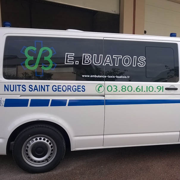 Le tr&egrave;s long T6 des ambulances Buatois