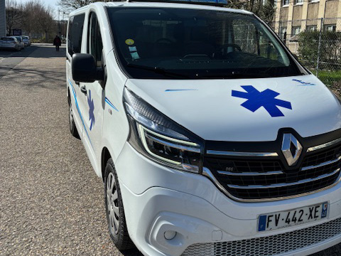 Ambulance d'occasion par C.Miesen